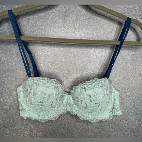PINK Victoria's Secret Other - Pink Victoria's Secret Laced Padded Bra - Size 34B